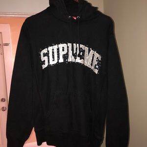 SIZE MEDIUM |